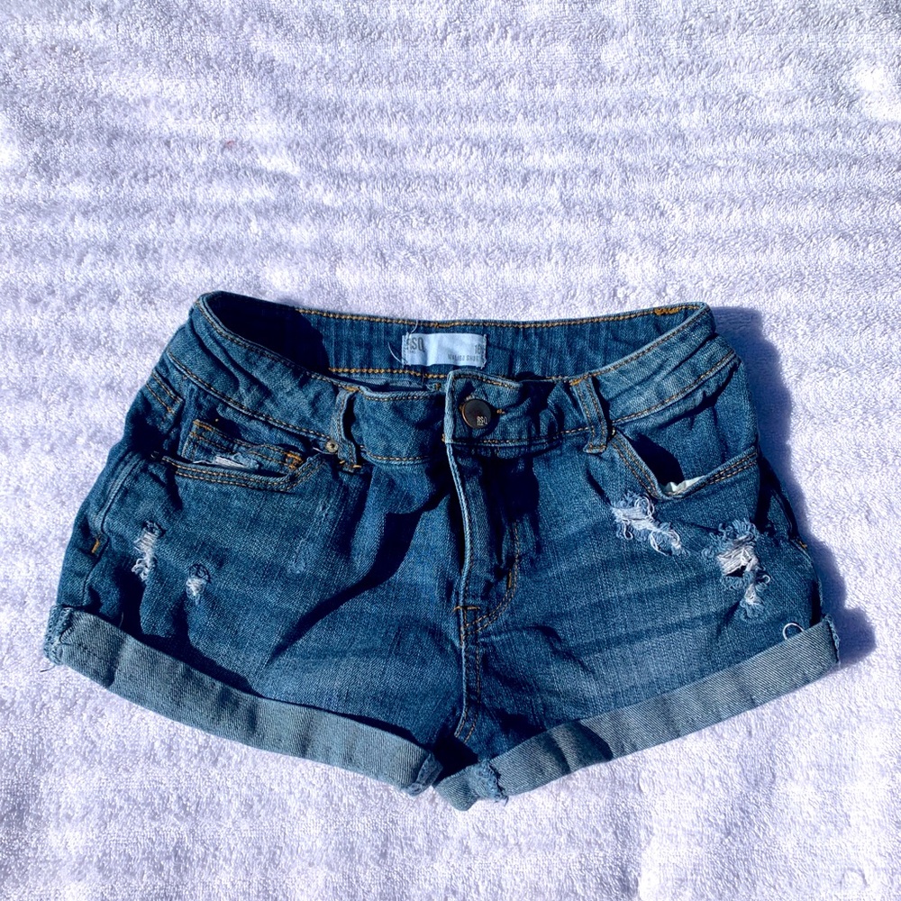 RSQ from Tilly’s, dark jean wash, size 16 Malibu Short